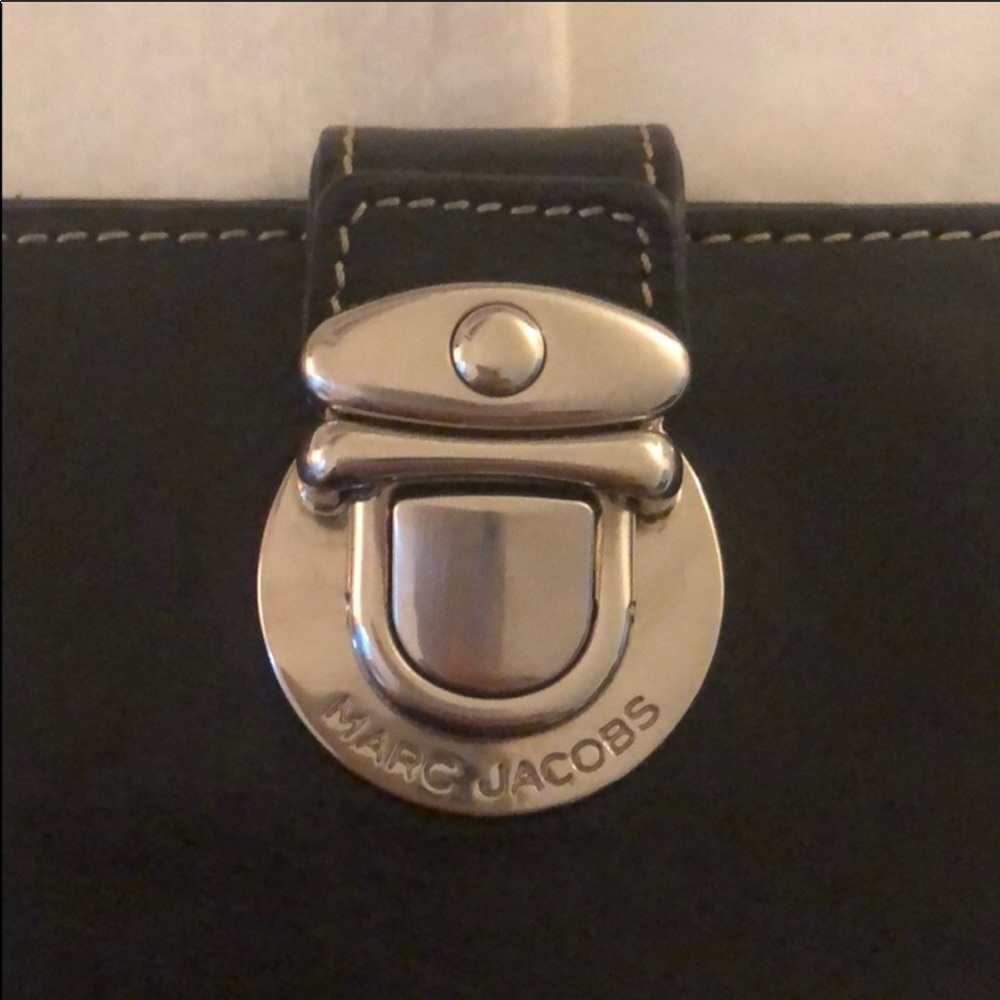 Marc Jacobs Wallet - Picture 2 of 7